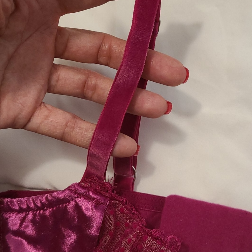 🥳LAST ONE 32DD🥳BUY 1 GET 1 FREE VICTORIA SECRET DREAM ANGELS BRA - Picture 5 of 11